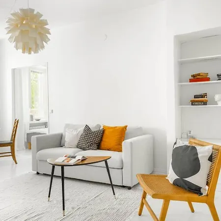 Apartment Airy And Bright One-bedroom Helsinki