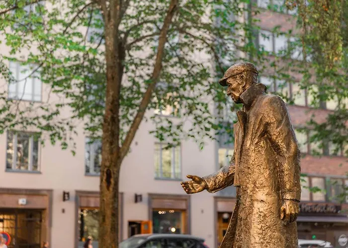 Airy And Bright One-bedroom شقة هلسنكي