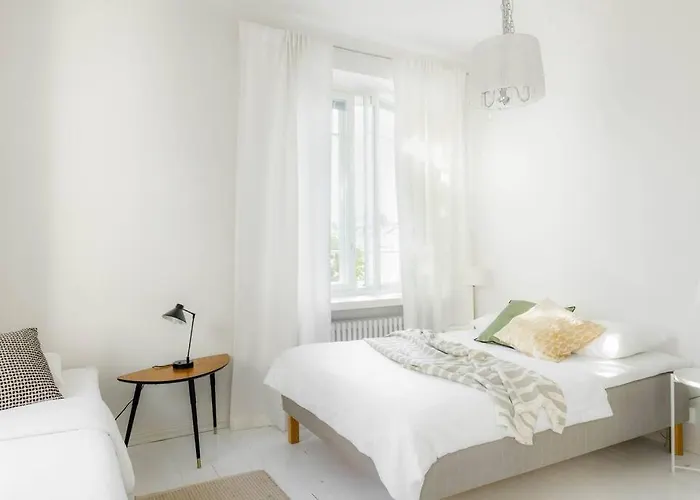 Airy And Bright One-bedroom شقة